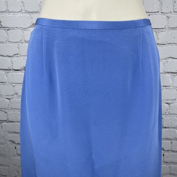 Maggy London Blue 100% Silk Lined Zipped Back Slit Knee Length Skirt Size 10 - Picture 8 of 8
